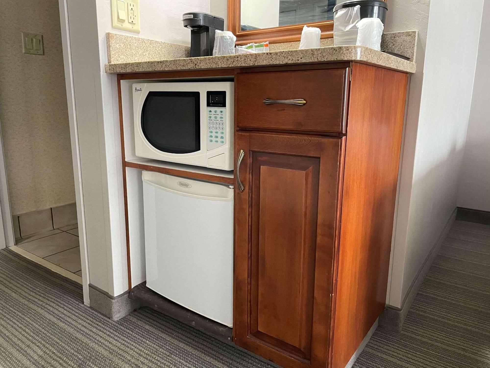 Country Inn & Suites By Radisson, Appleton North, Wi Little Chute Εξωτερικό φωτογραφία